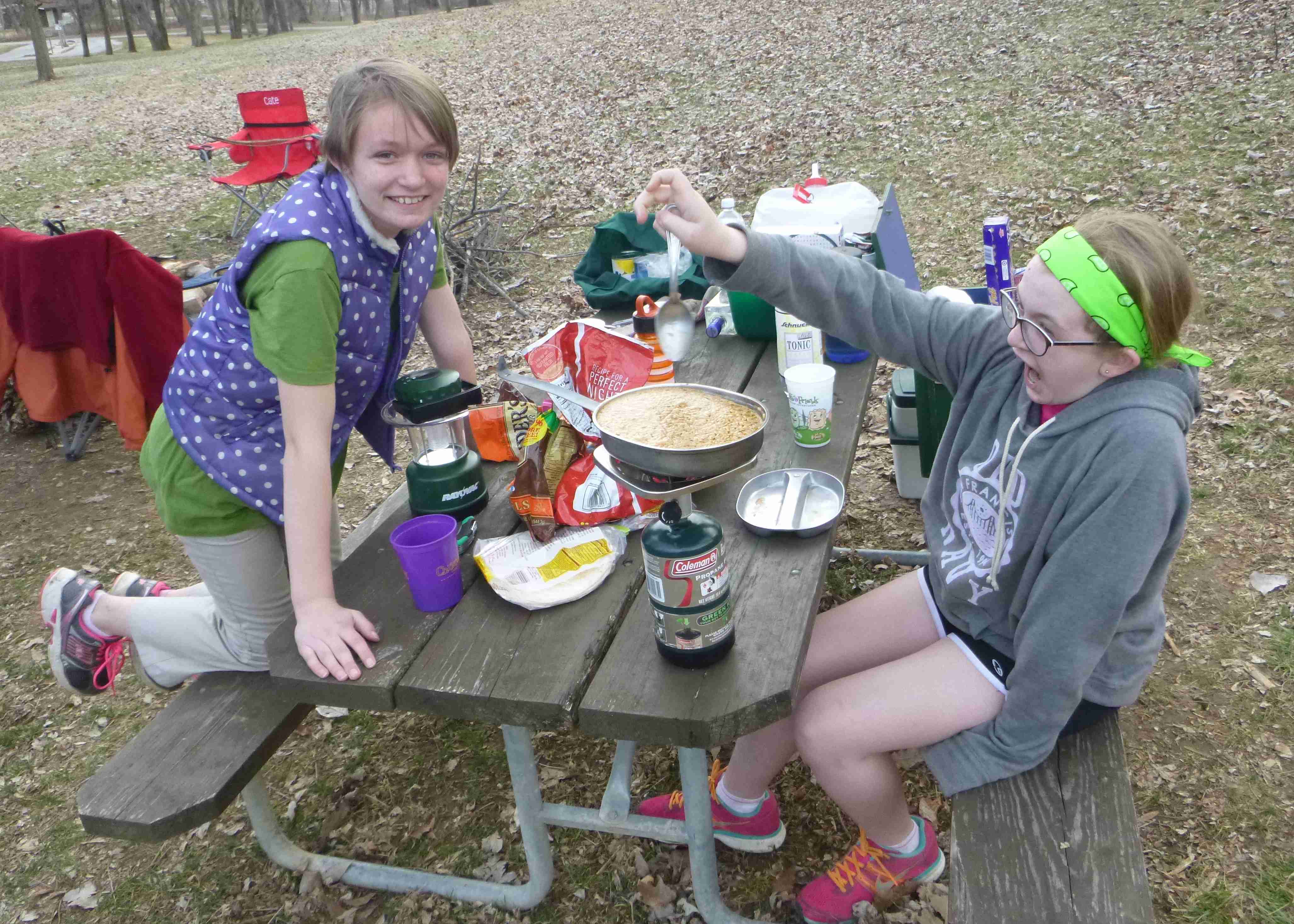 2015-03-15 Pere Marquete Jane and Cate cooking.jpg